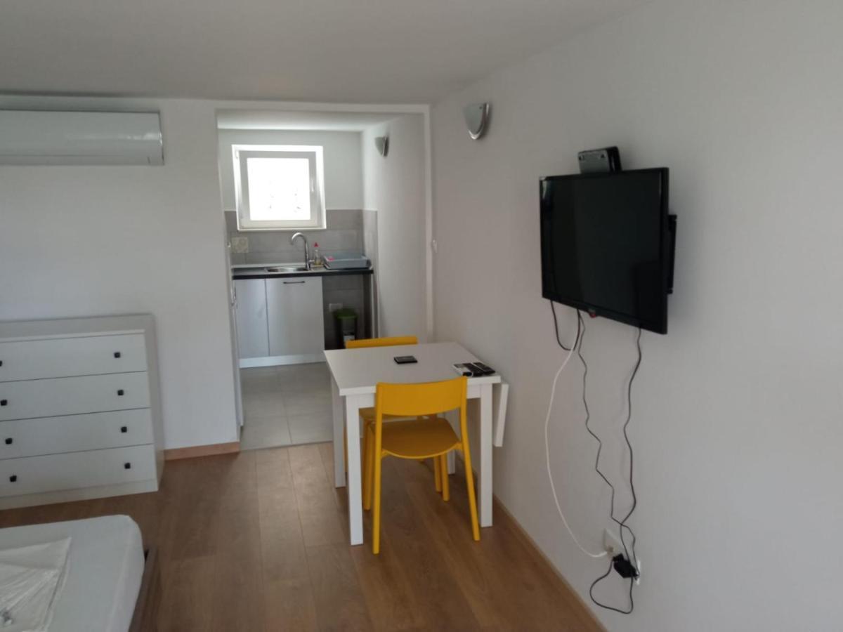 Apartmani Jure Peric Дуче Екстер'єр фото